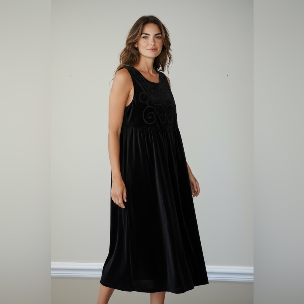 NWT Plaza South vintage Velvet Dress - Black